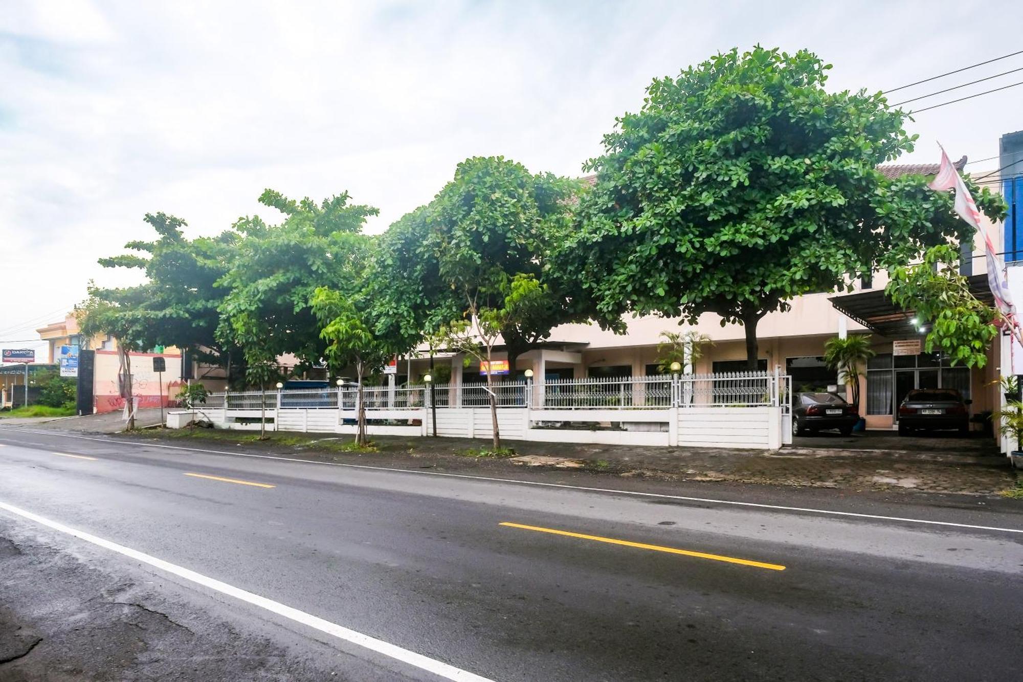 Reddoorz Syariah At Griya Raharja Klaten Exteriér fotografie